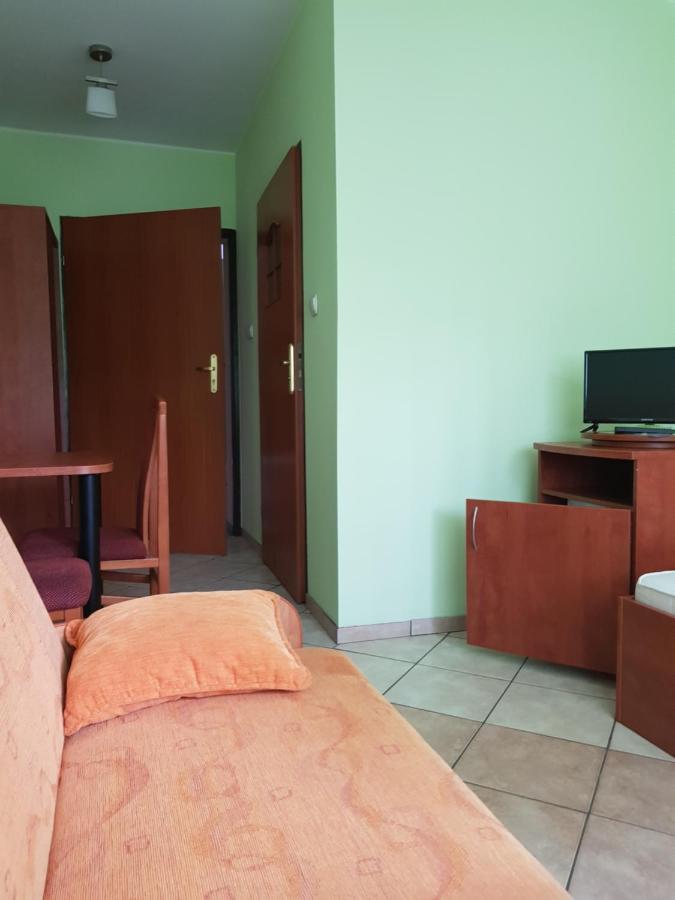 Zacisze Konopnickiej Apartment โปเบียโรโว ภายนอก รูปภาพ