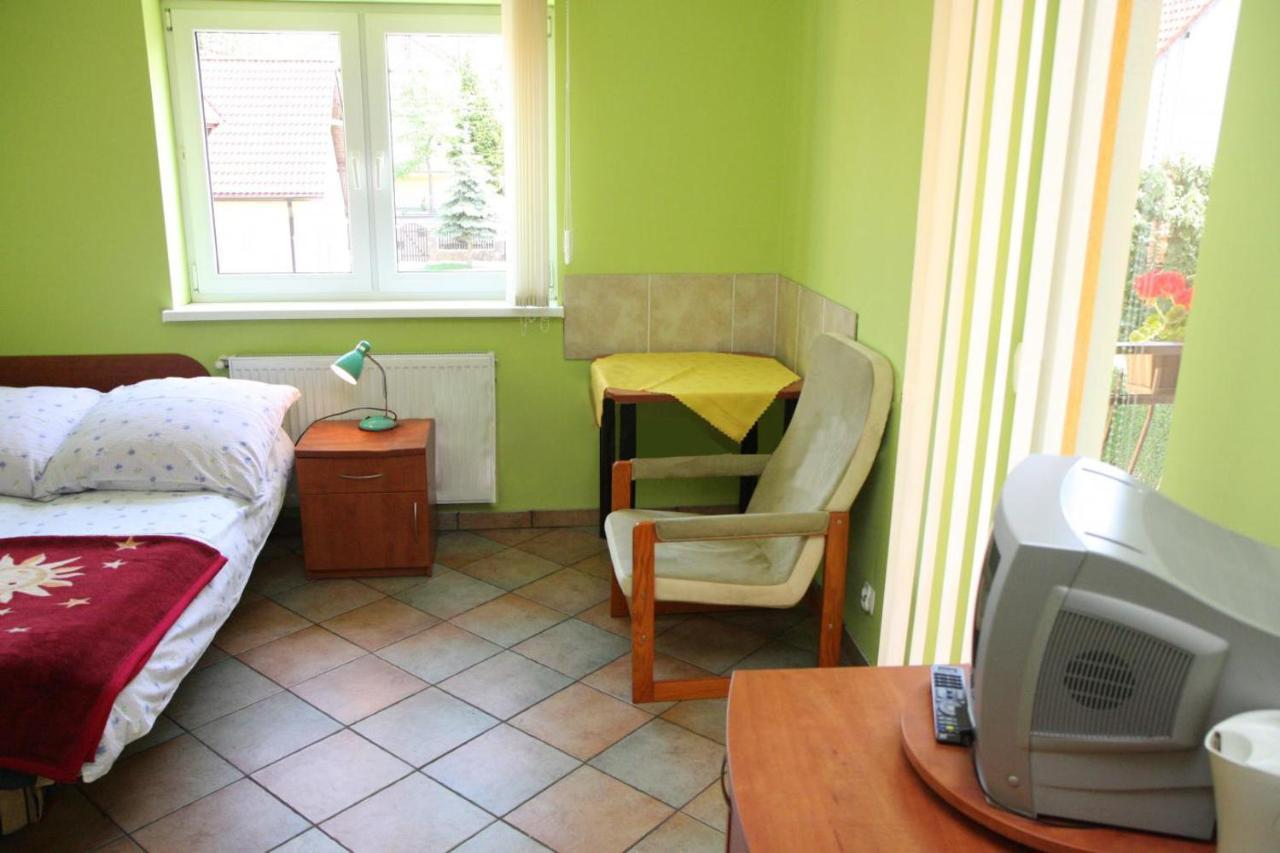 Zacisze Konopnickiej Apartment โปเบียโรโว ภายนอก รูปภาพ