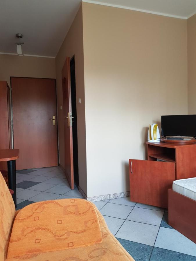 Zacisze Konopnickiej Apartment โปเบียโรโว ภายนอก รูปภาพ